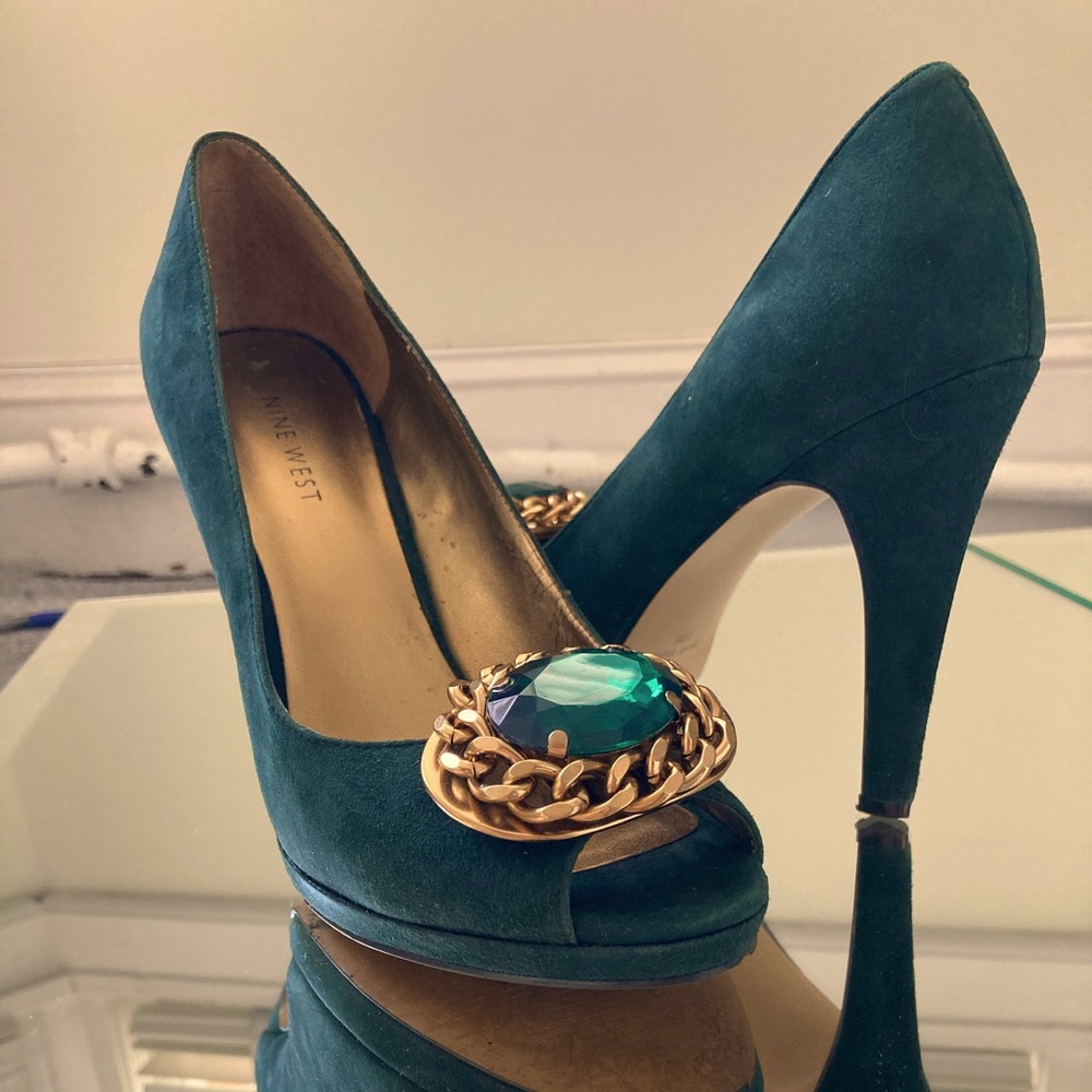 Nine West Elnora Pump dark green size 7.5